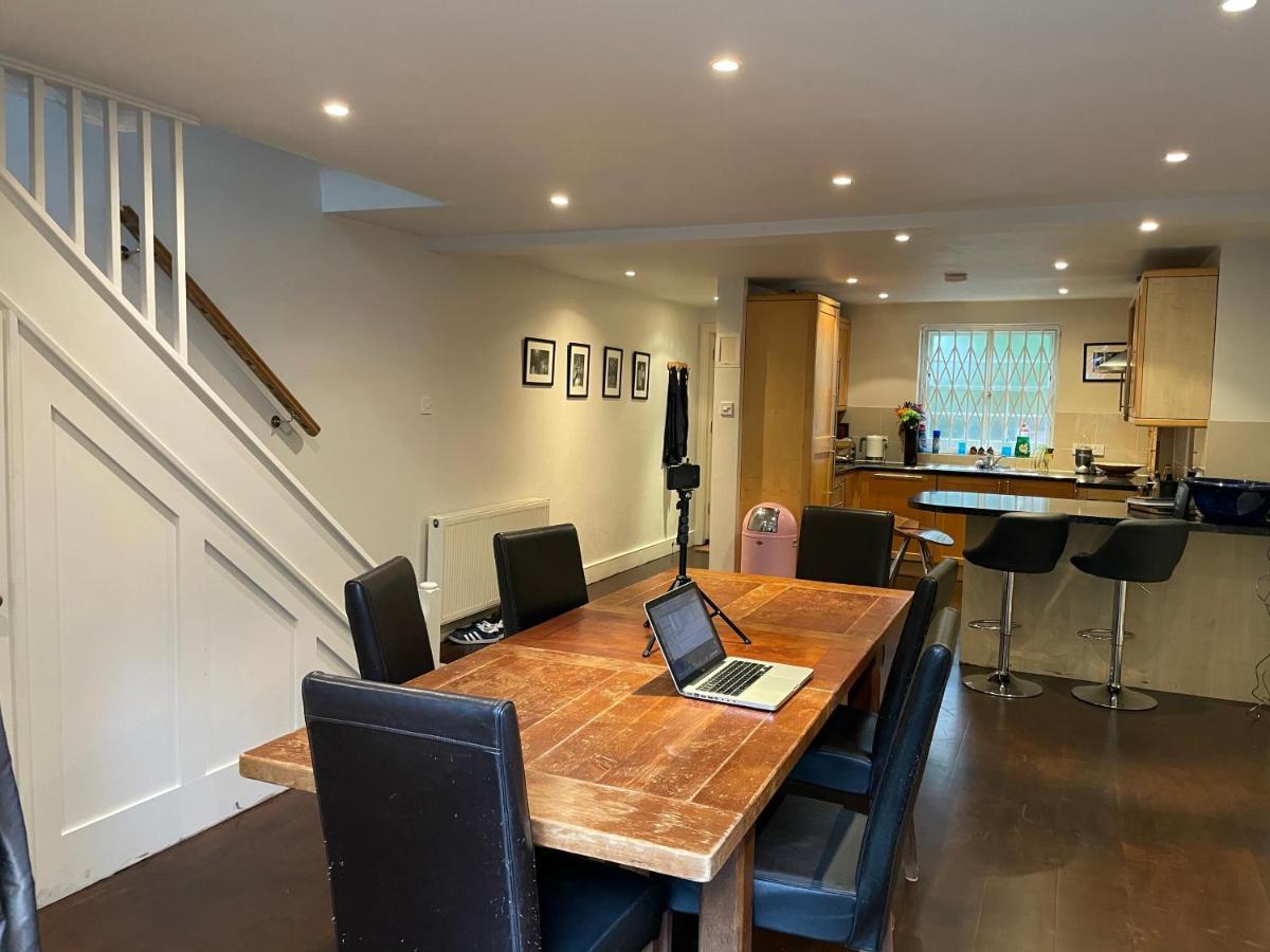 Luxury Central London 3 Bedroom Family House מראה חיצוני תמונה